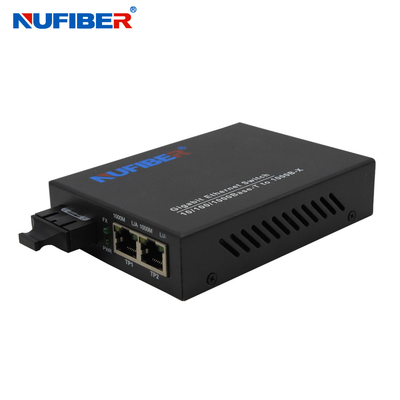 MM 850nm 0.55km SC Fiber Ethernet Switch حماية البث من العاصفة