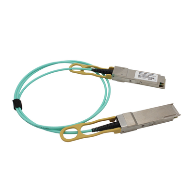 RoHS Hot Pluggable 40G QSFP + إلى 4xSFP + AOC Cable