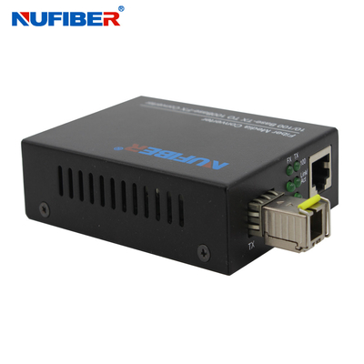 متوافق مع IEEE 802.3 10 / 100M RJ45 To SFP Fiber Media Converter